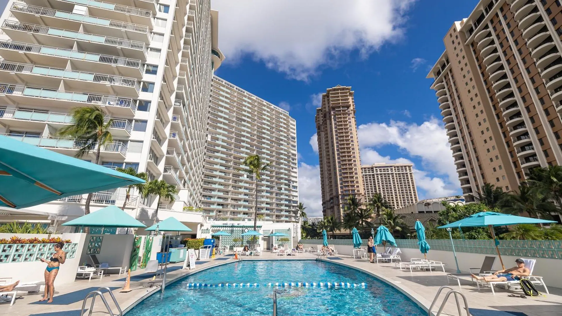 Apartment Breathtaking Studio Ocean Views! Pool! Beach! Honolulu