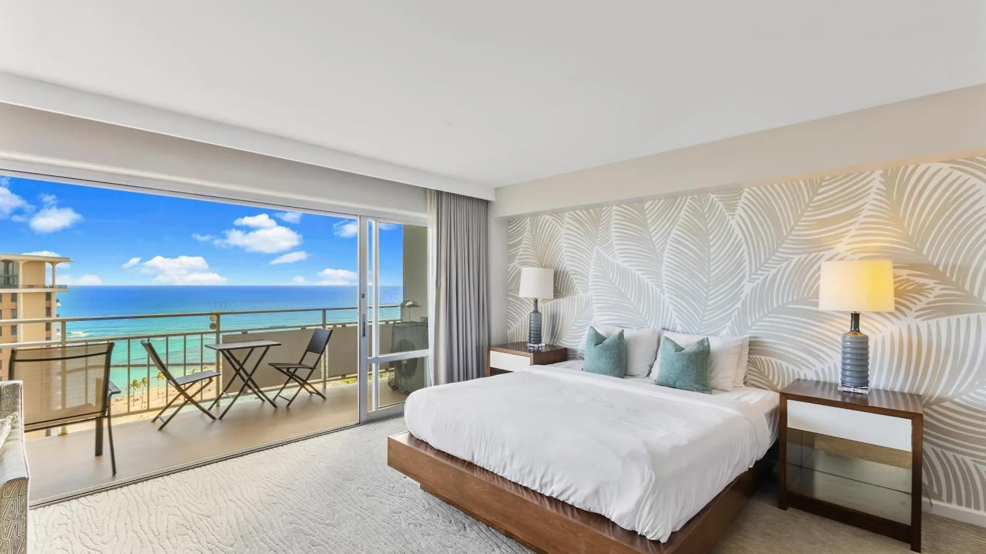 Breathtaking Studio Ocean Views! Pool! Beach! Honolulu 0*,